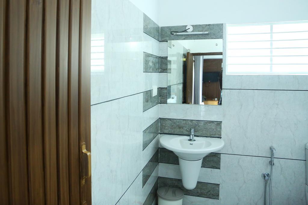 Отель Icon Residency Калпетта Экстерьер фото