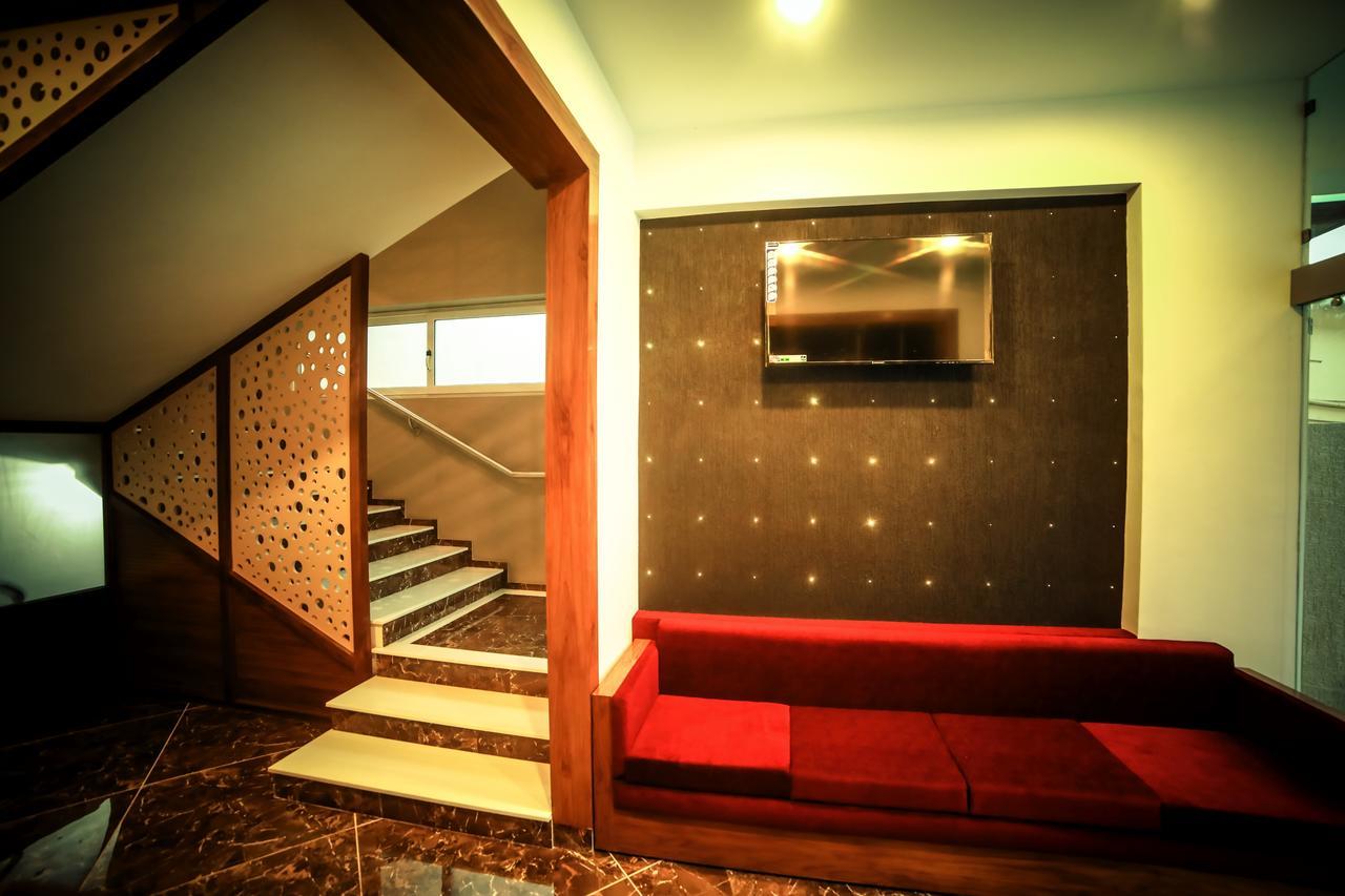 Отель Icon Residency Калпетта Экстерьер фото